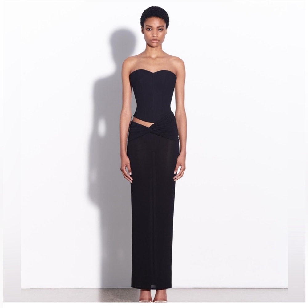 Alex Perry Black Strapless Dress